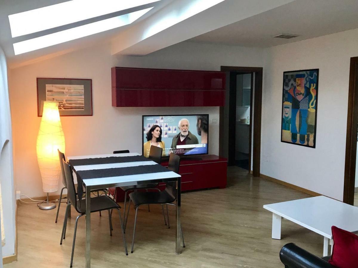 Casa Nika Lägenhet Riva del Garda Exteriör bild